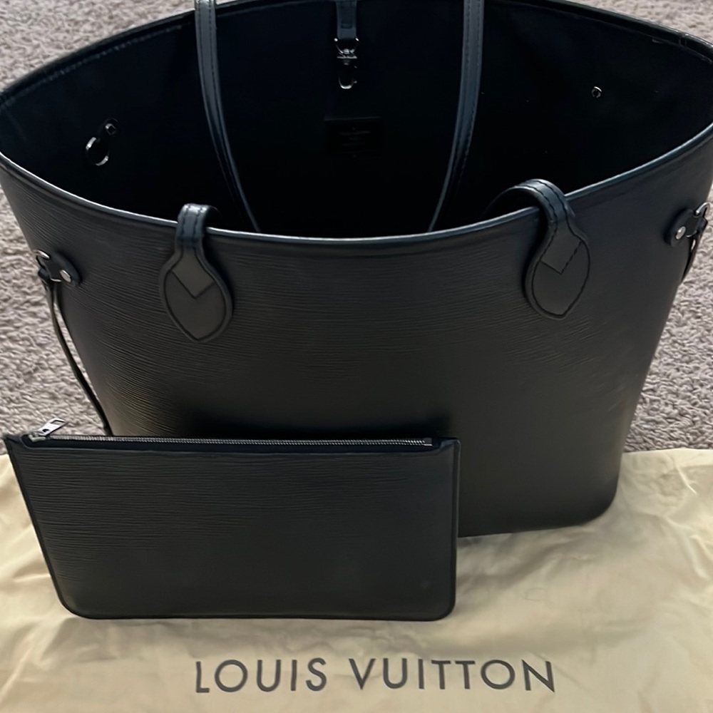Louis Vuitton Neverfull Mm Black Epi